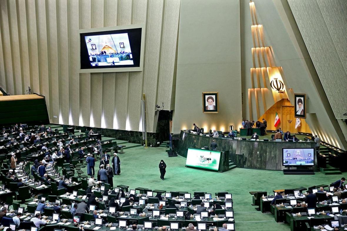 تصویب کلیات لایحه افزایش سرمایه شرکت های بورسی در مجلس
