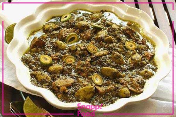 طرز تهیه خورش چغاله بادام با طعمی ترش و دلپذیر