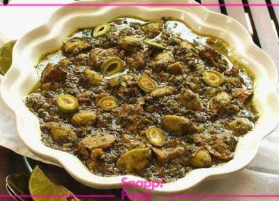 طرز تهیه خورش چغاله بادام با طعمی ترش و دلپذیر